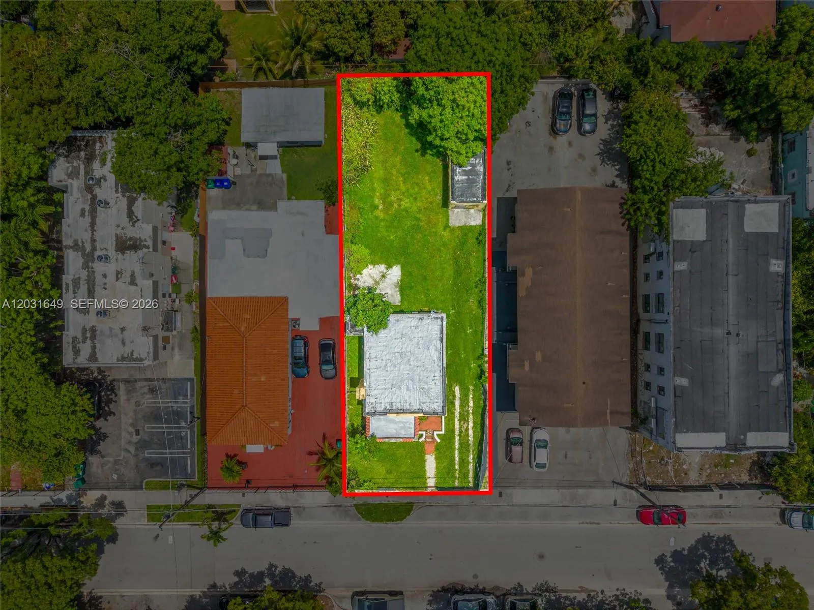 559 NW 34th St, Miami FL 33127