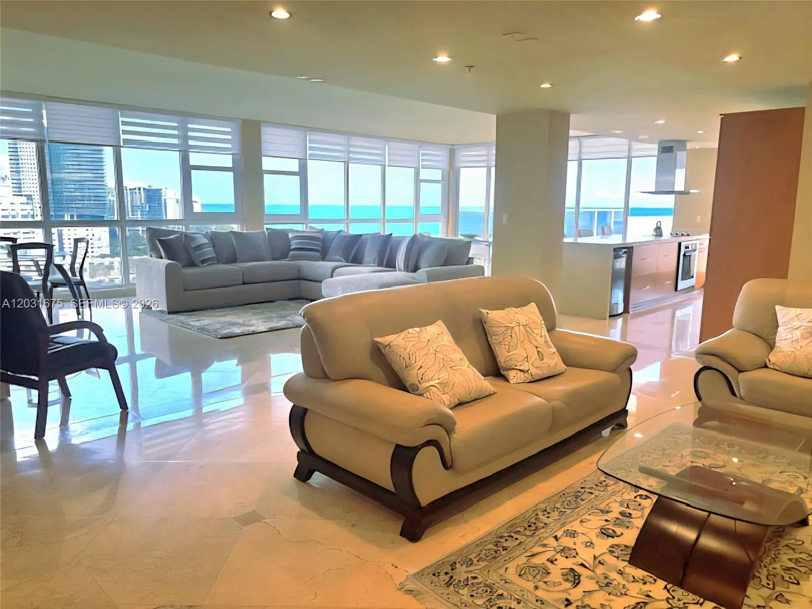 100 Lincoln Rd, Miami Beach FL 33139