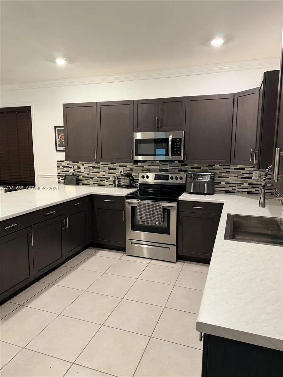 1502 SW 29th St, Fort Lauderdale FL 33315