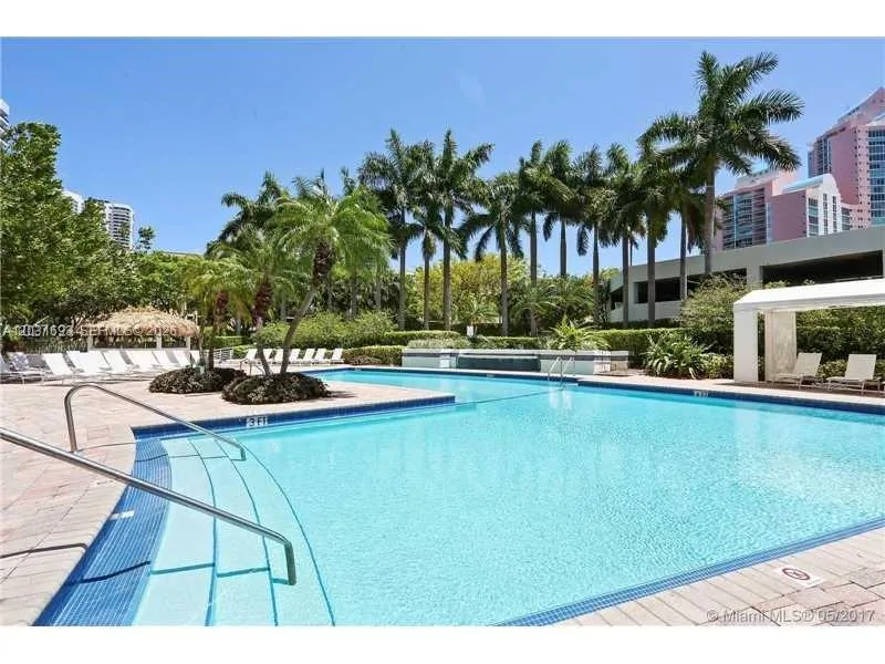 3300 NE 192nd St, Aventura FL 33180