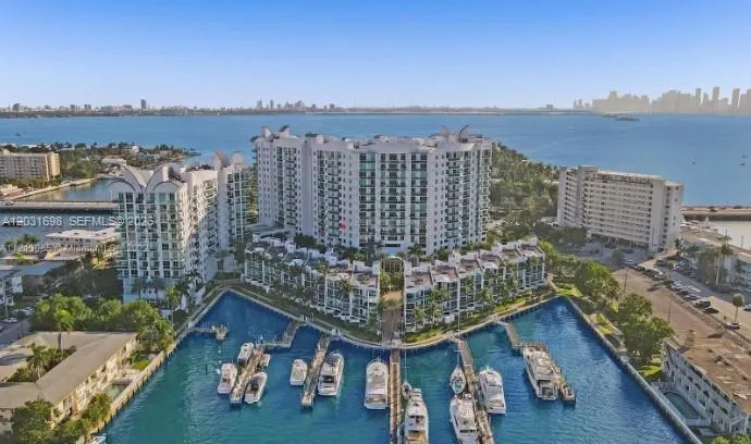 7910 Harbor Island Dr # 708, North Bay Village FL 33141