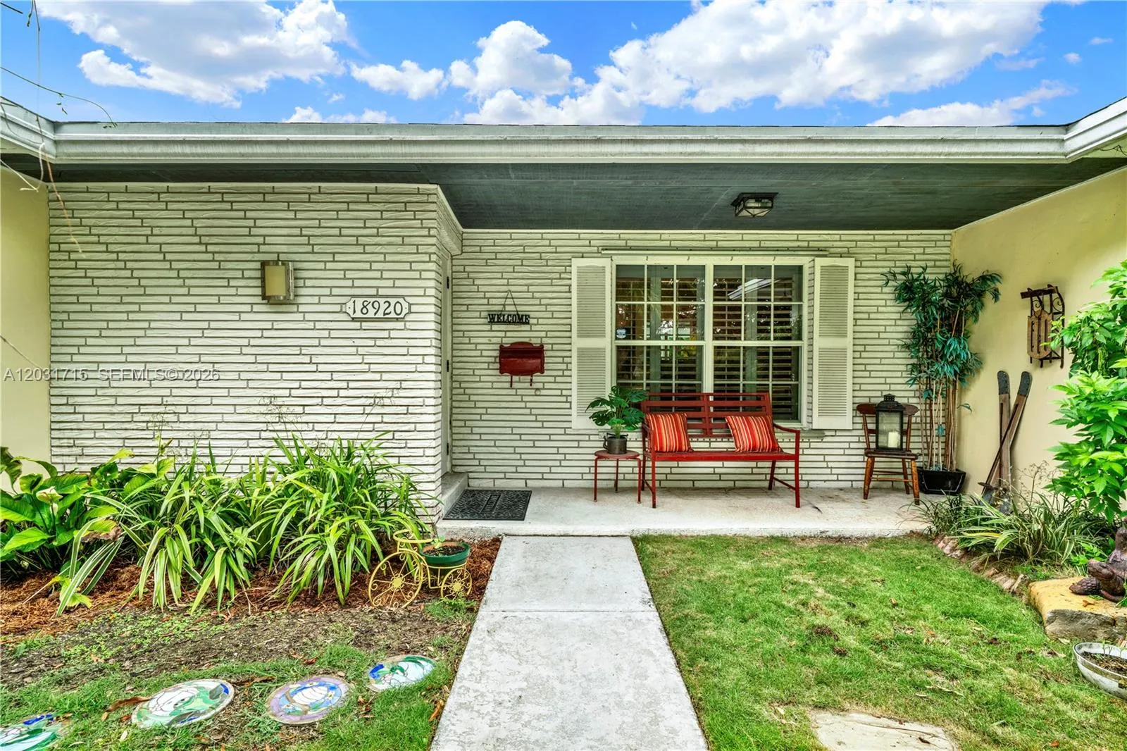 18920 SW 92nd Ct, Cutler Bay FL 33157