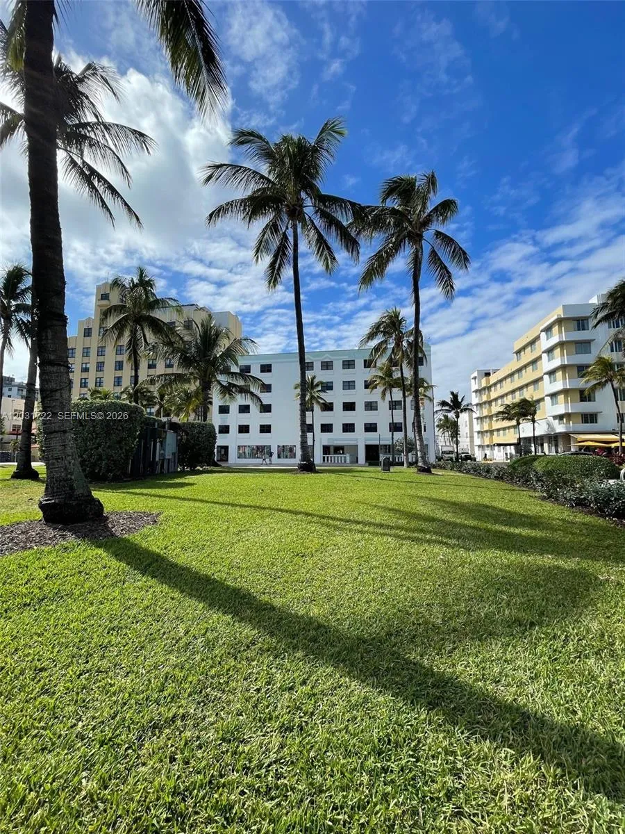1390 OCEAN DRIVE # 201, Miami Beach FL 33139