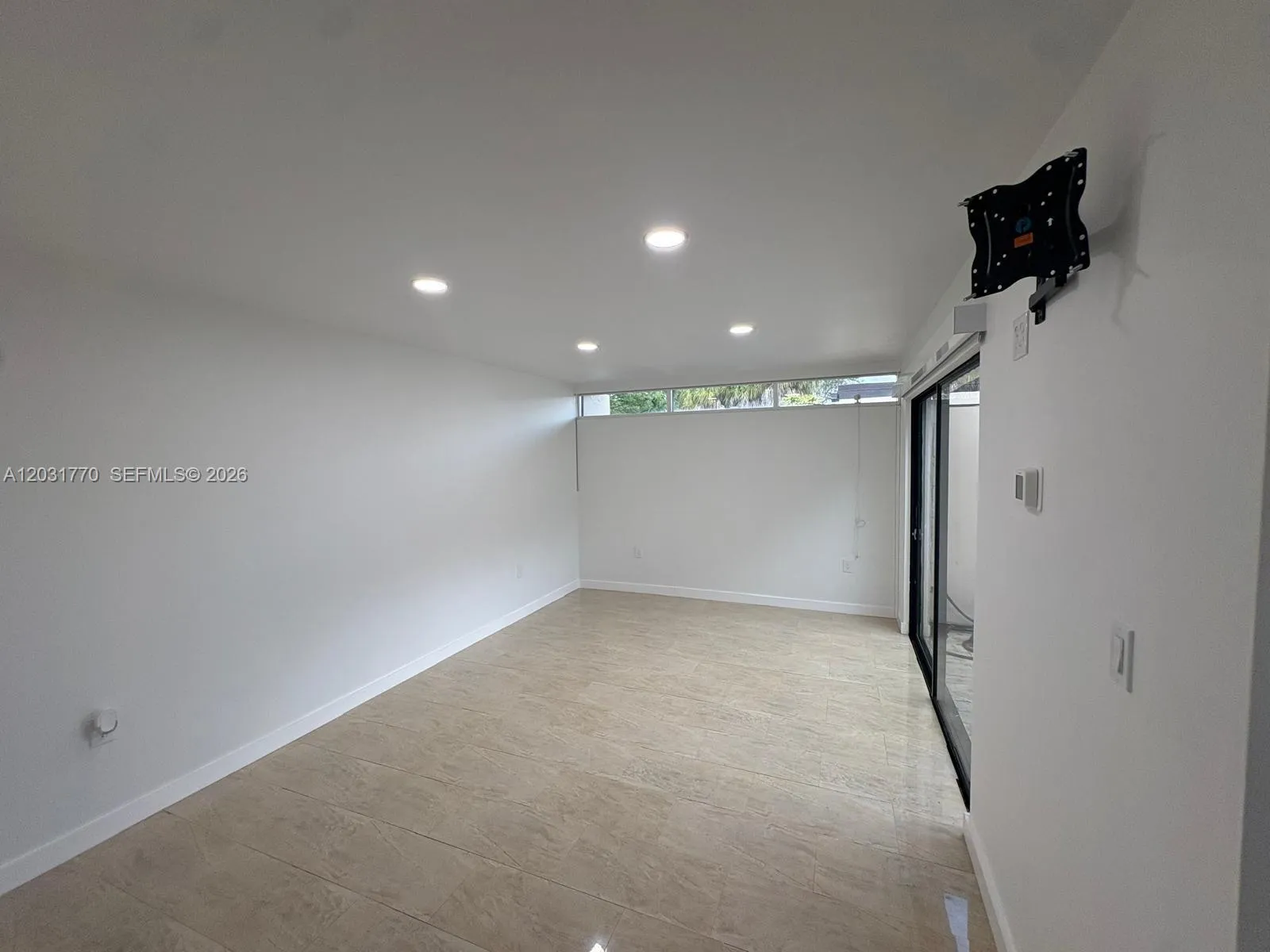 15003 Coconut Ct, Miami Lakes FL 33014