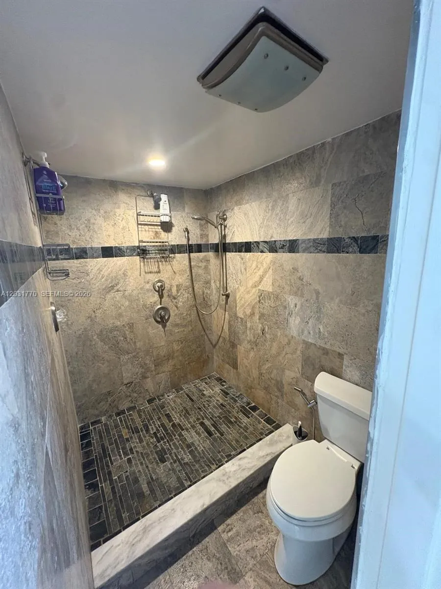 15003 Coconut Ct, Miami Lakes FL 33014