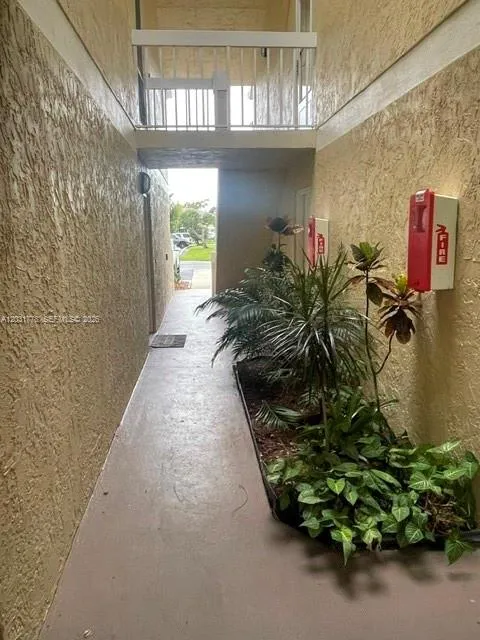1548 SE Royal Green Cir # 108, Port St. Lucie FL 34952