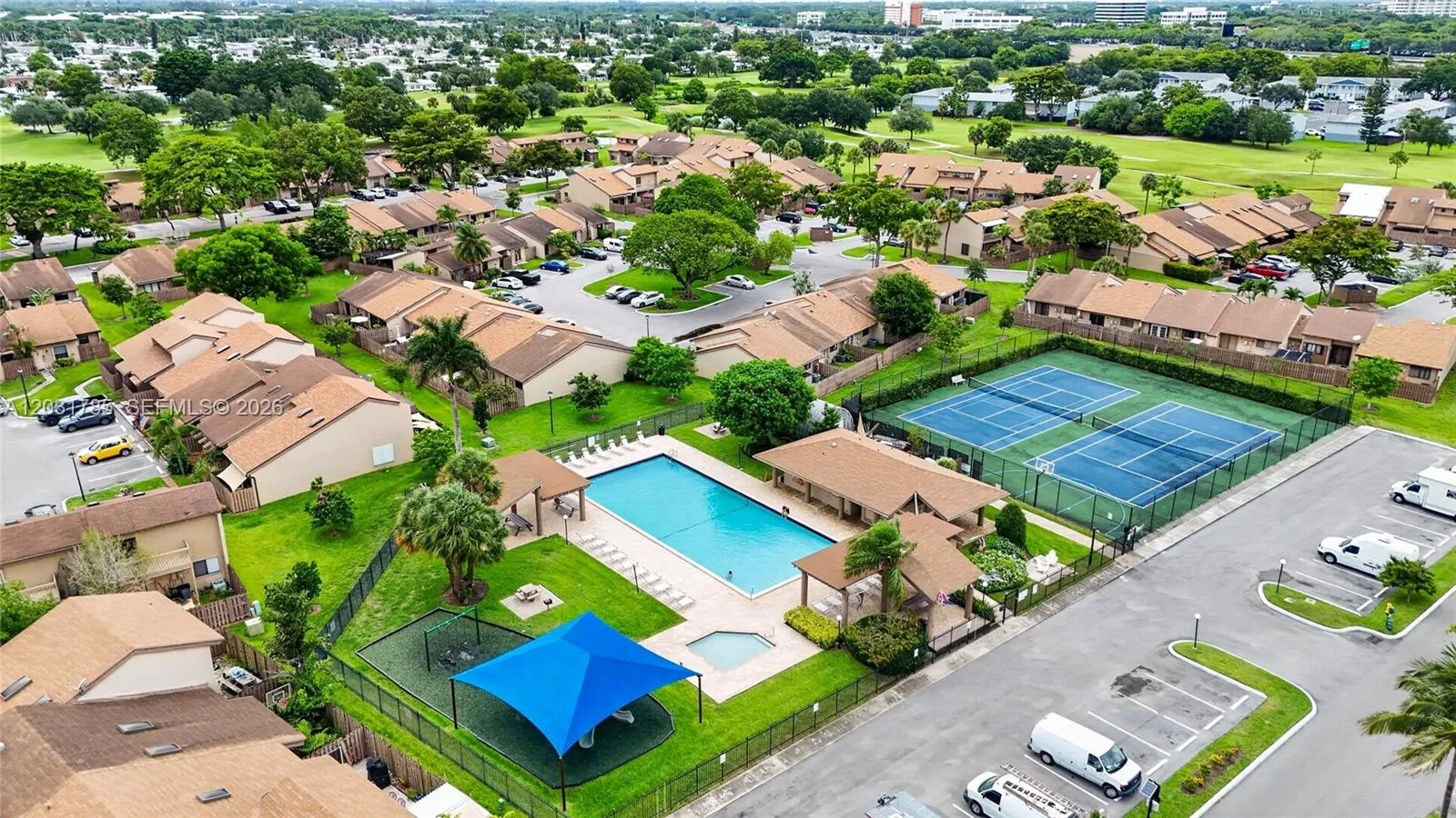 8046 SW 21st Ct, Davie FL 33324