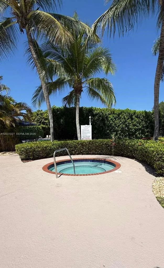 2120 NE 37th Rd # 1, Homestead FL 33033