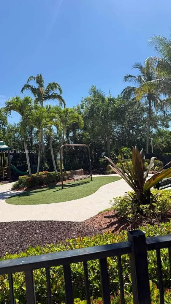2120 NE 37th Rd # 1, Homestead FL 33033