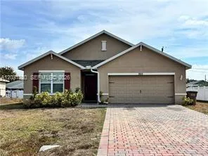 3815 SW 11th Pl, Cape Coral FL 33914