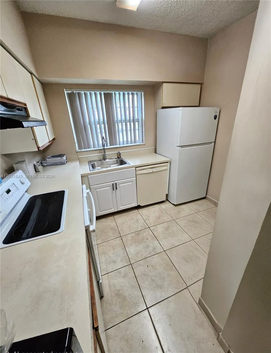 631 Cypress Lake Blvd # E17, Deerfield Beach FL 33064
