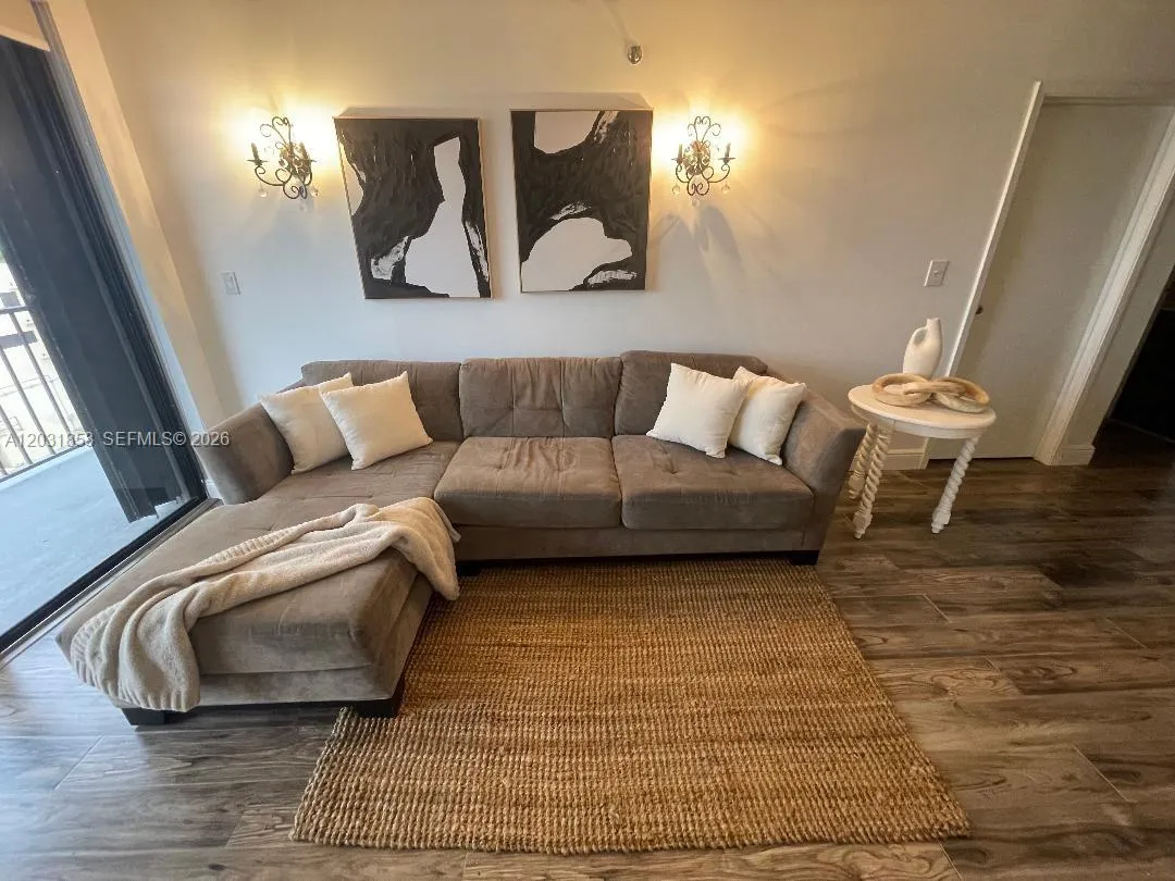 2625 Collins Ave # 502, Miami Beach FL 33140