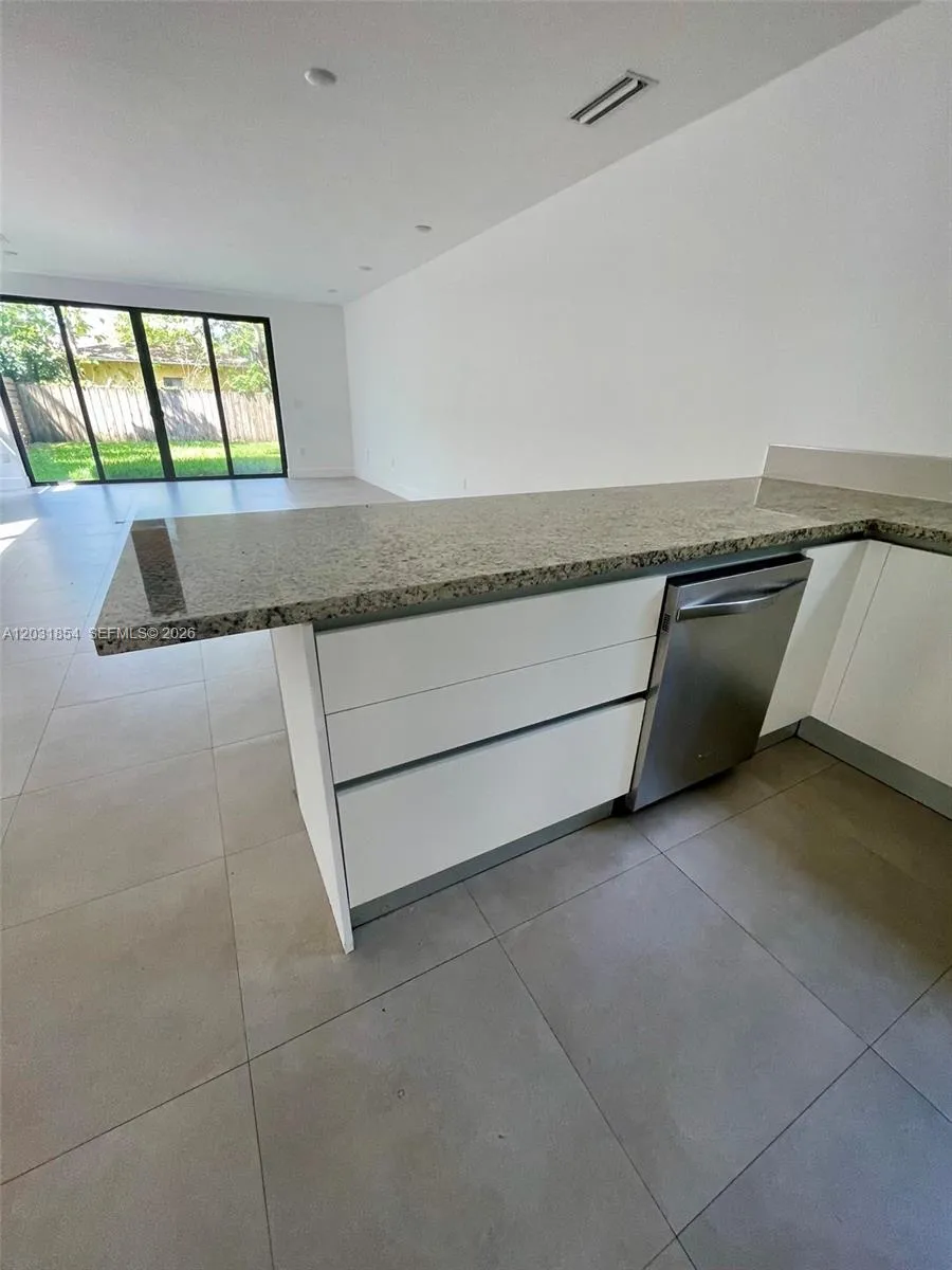 2740 SW 29th Ave # 2740, Miami FL 33133