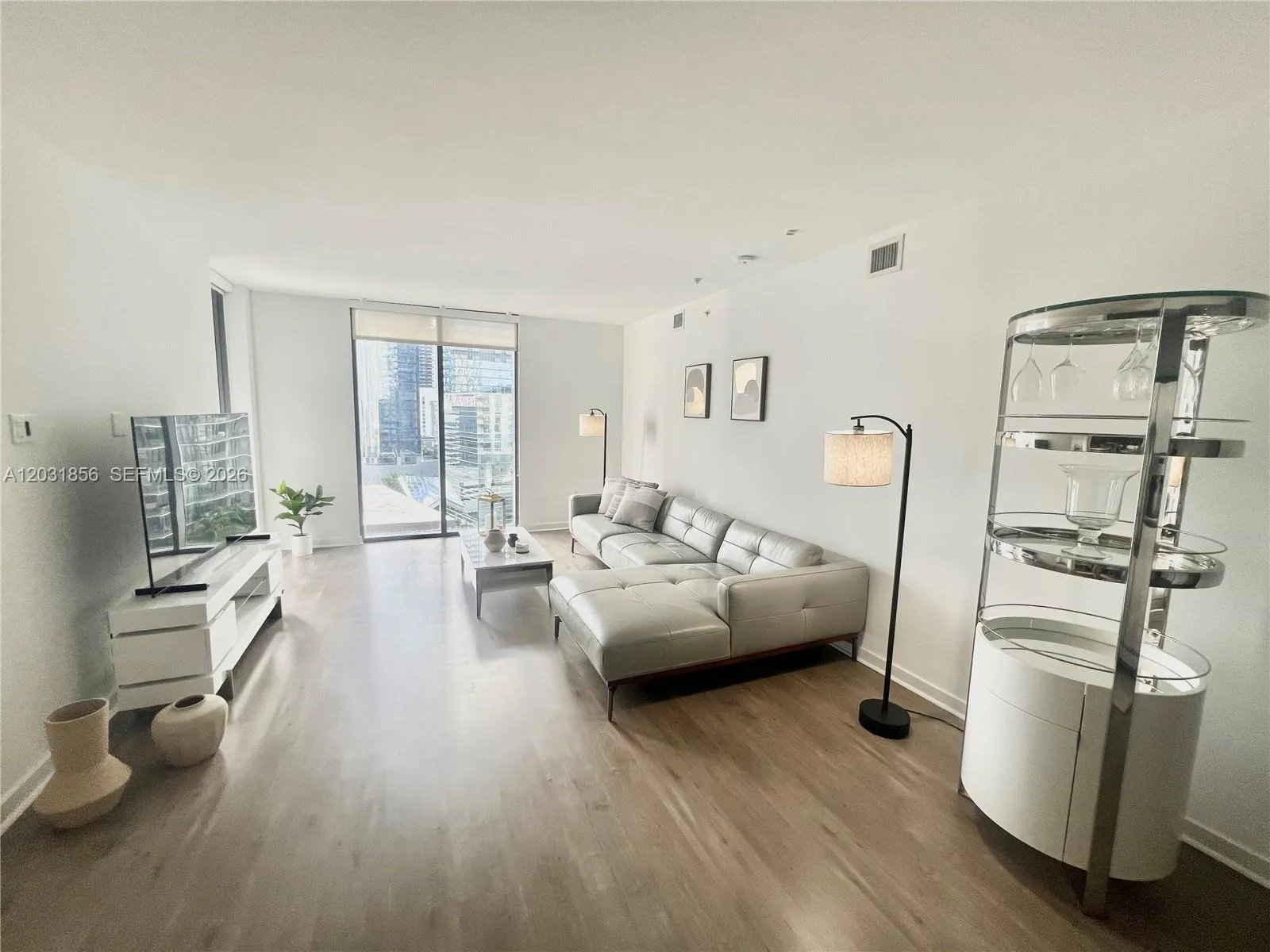 31 SE 6th St # 2307, Miami FL 33131
