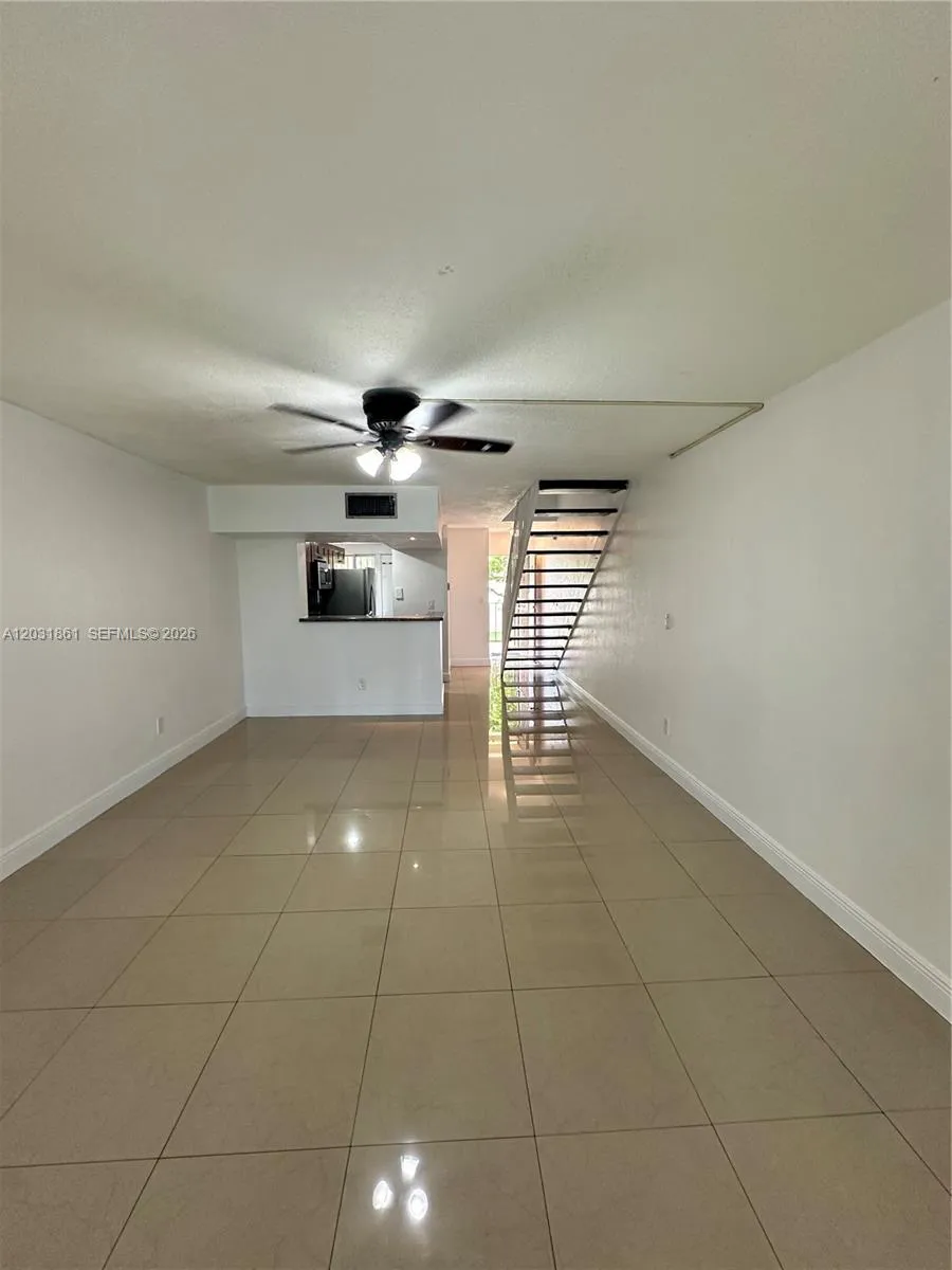 9250 Fontainebleau Blvd # 202, Miami FL 33172