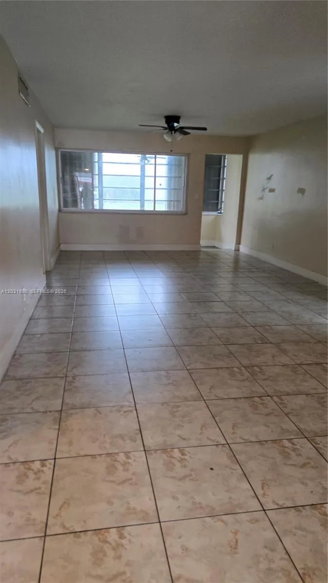 1450 NE 191st St # 106, Miami FL 33179