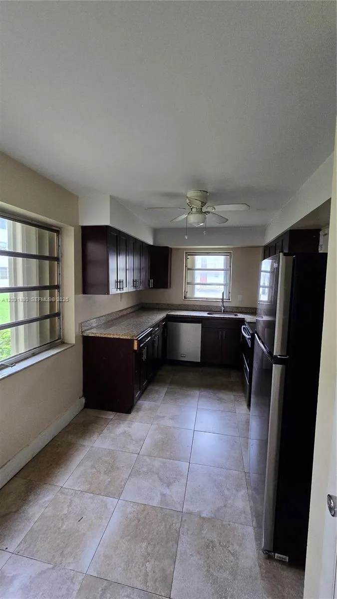 1450 NE 191st St # 106, Miami FL 33179