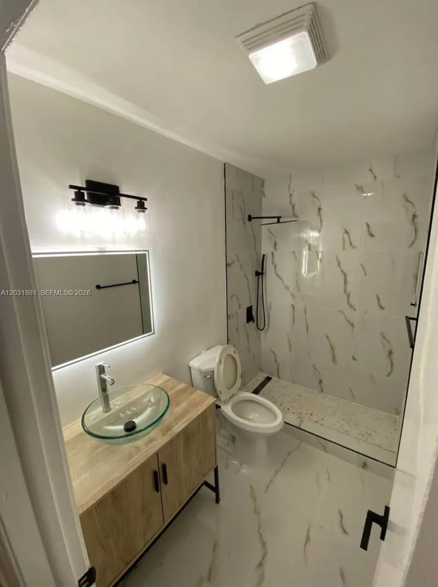 1106 NE 5th Ave # 5, Fort Lauderdale FL 33304