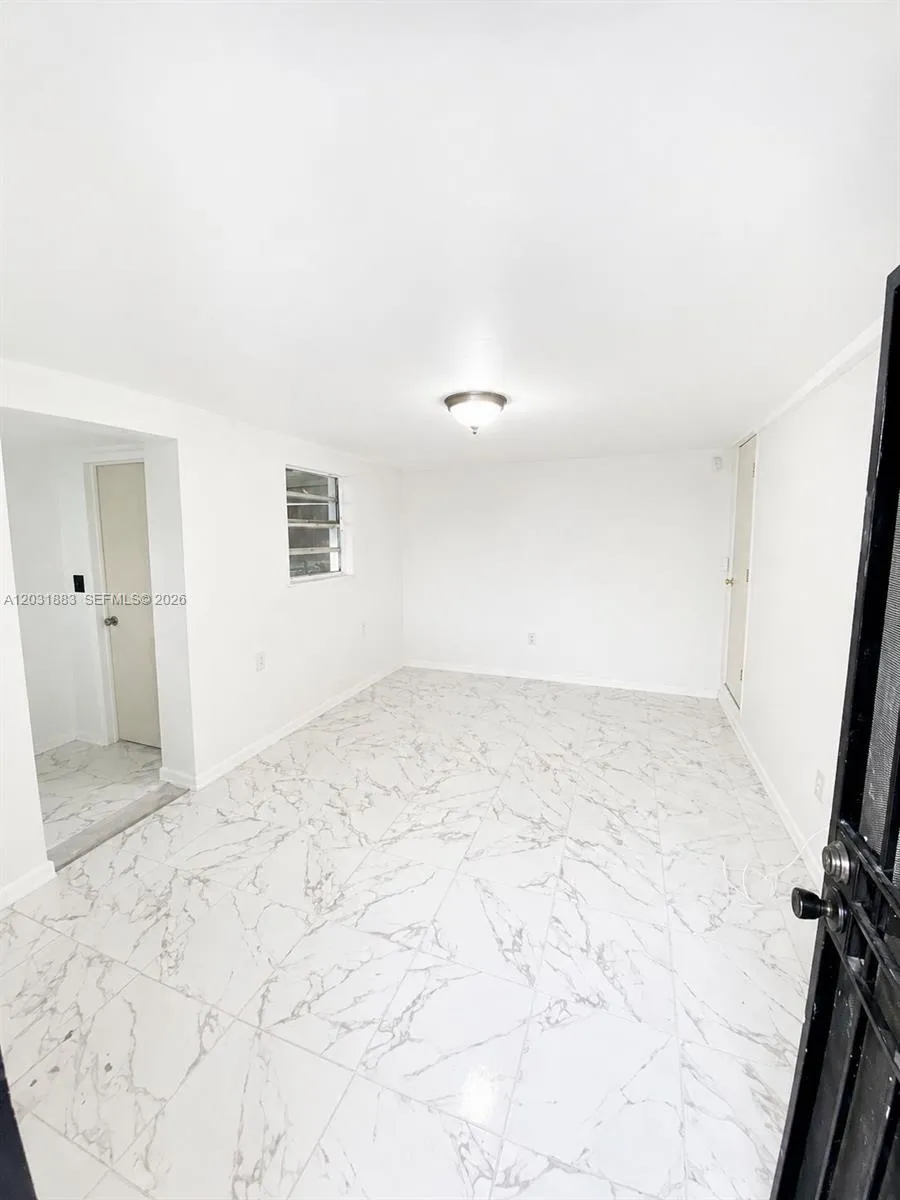 15720 NW 28th Pl, Miami Gardens FL 33054