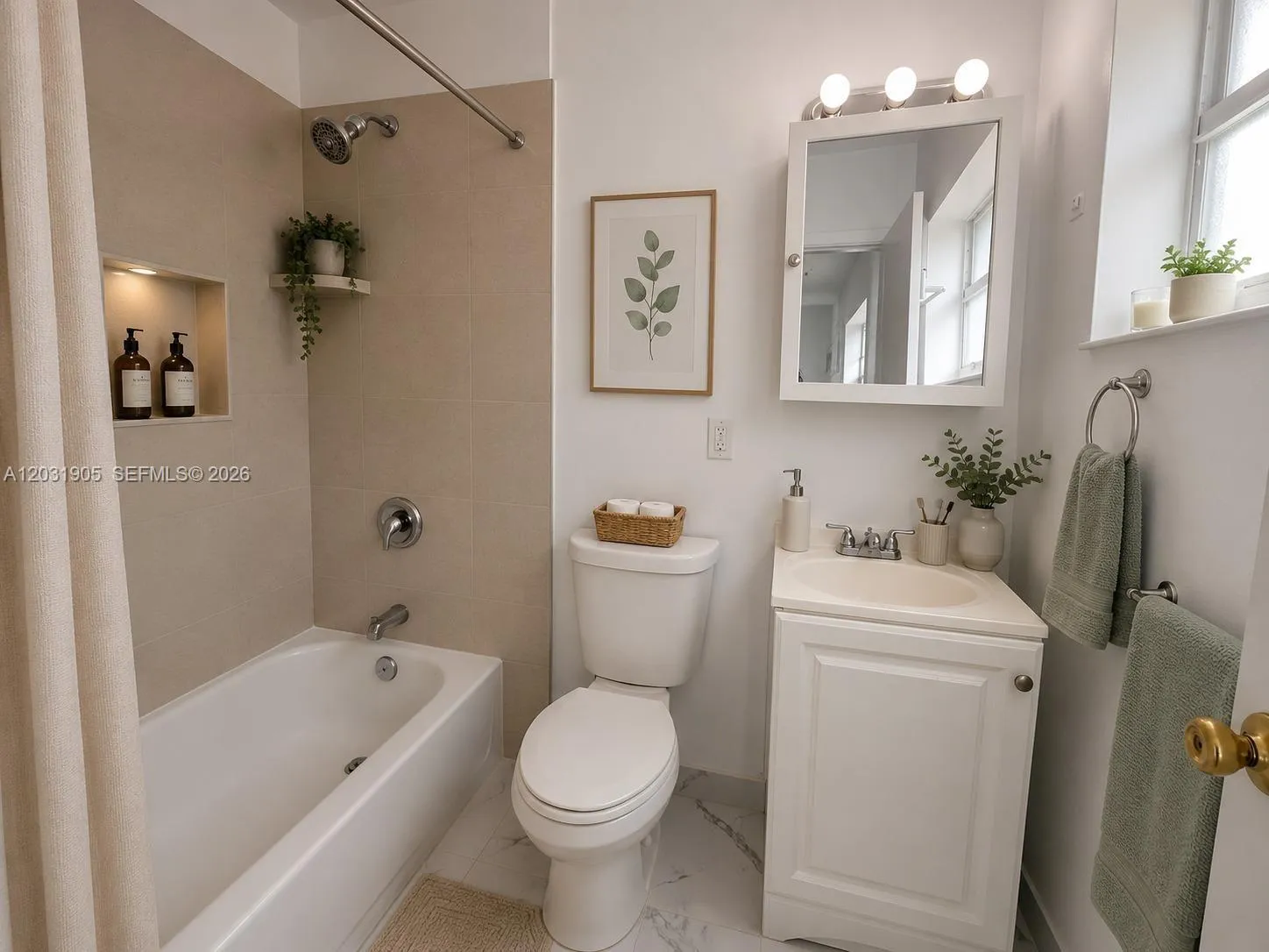 855 W 29th St # 12, Hialeah FL 33012