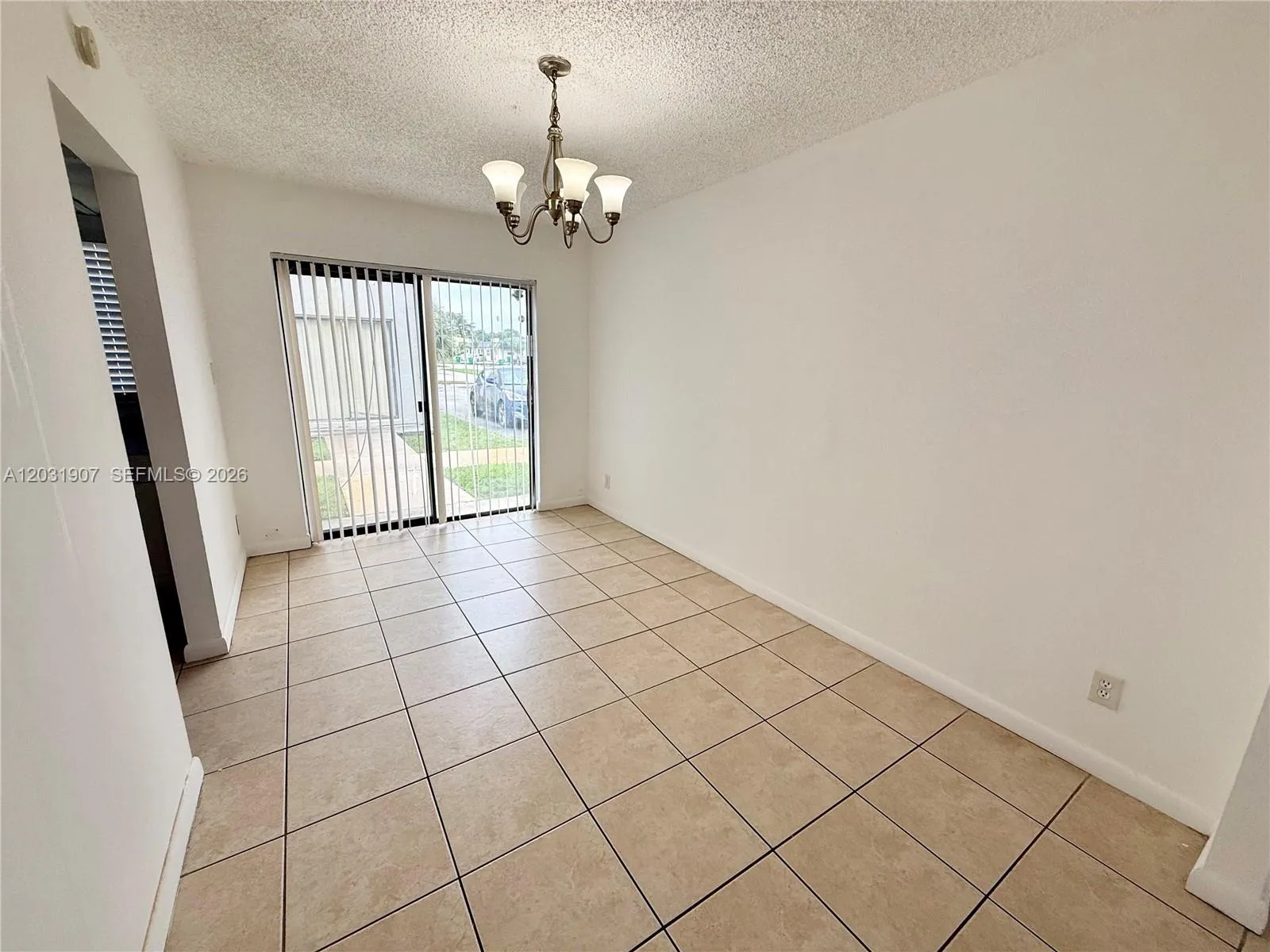 2410 NW 52nd Ave # 2410, Lauderhill FL 33313