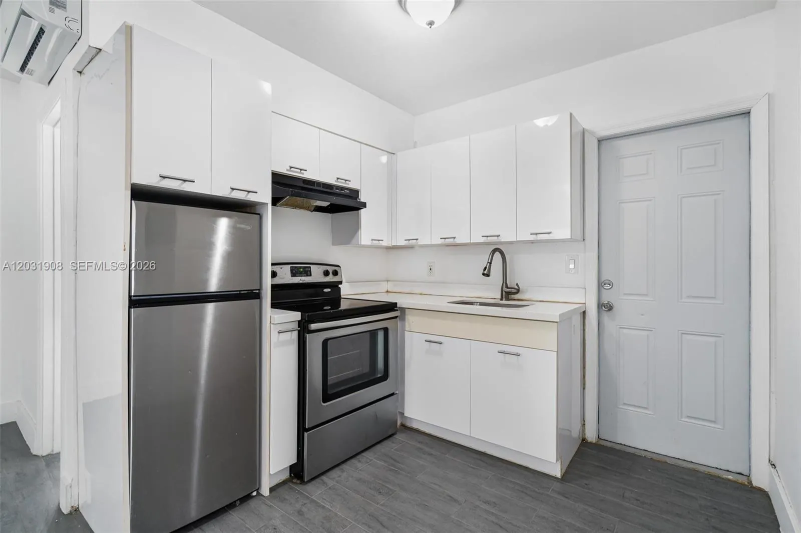 730 NE 128th St # 7, North Miami FL 33161