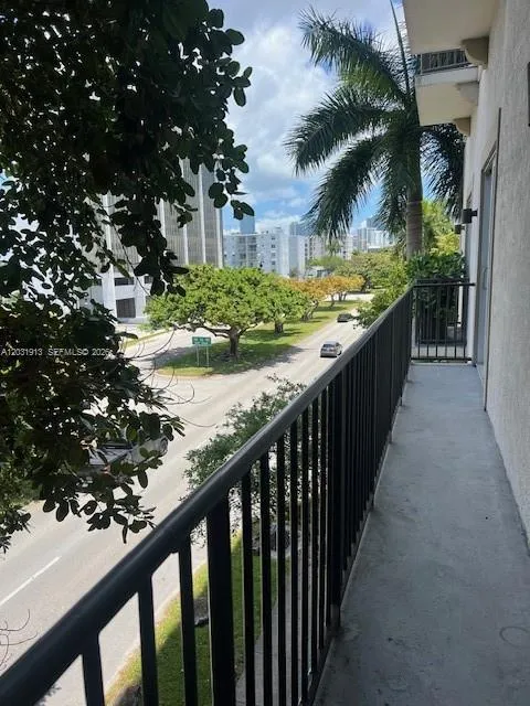 2701 SW 3rd Ave # 302, Miami FL 33129