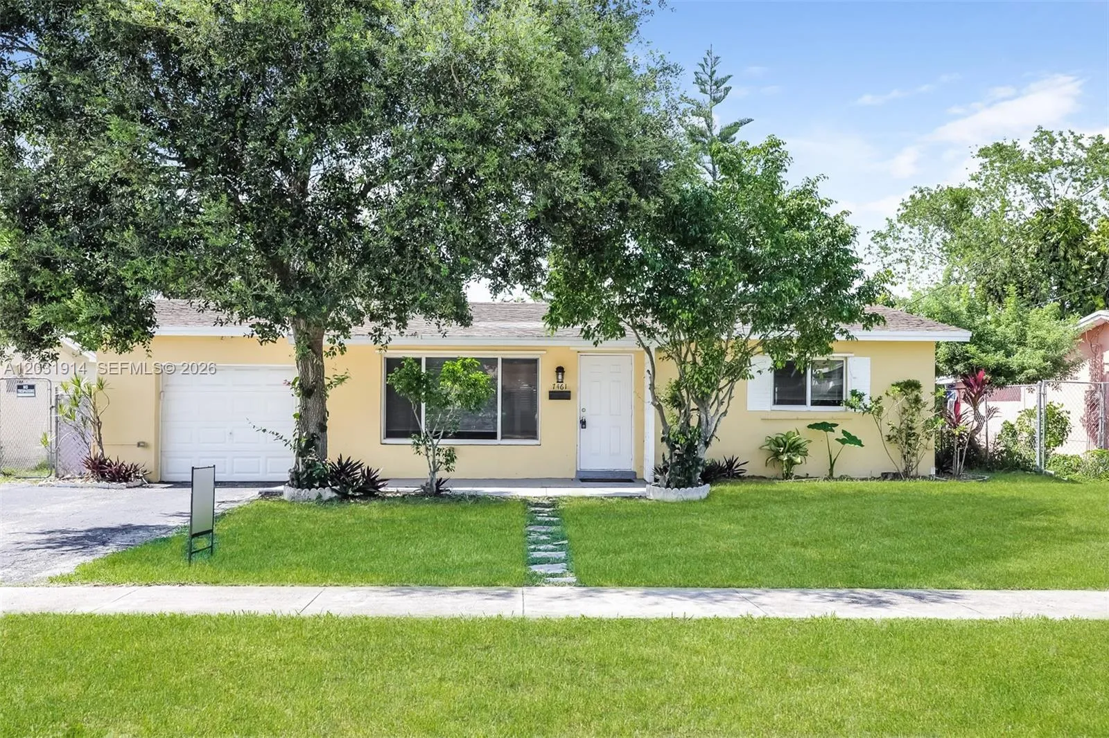 7461 NW 23rd St, Sunrise FL 33313