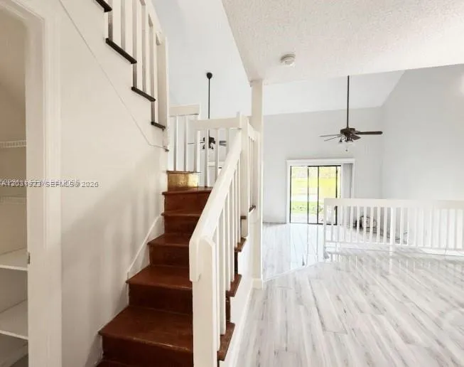 4182 S Pine Island Rd, Davie FL 33328