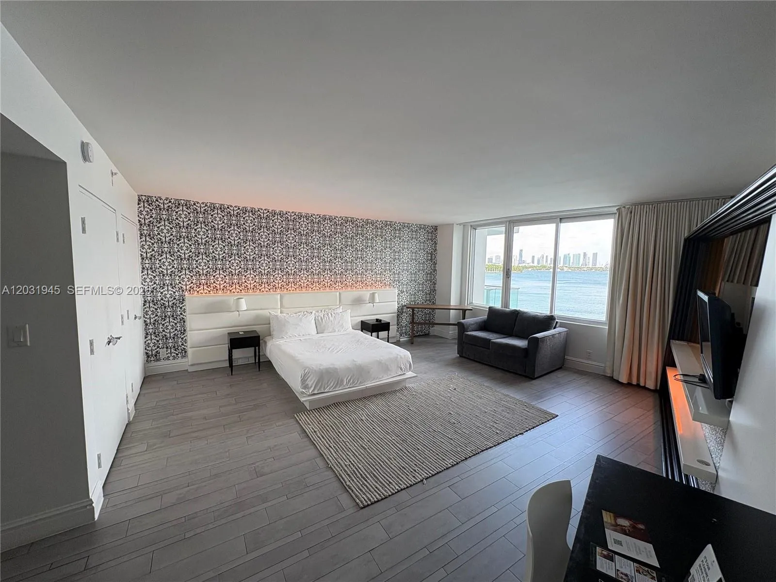 1100 West Ave # 418, Miami Beach FL 33139