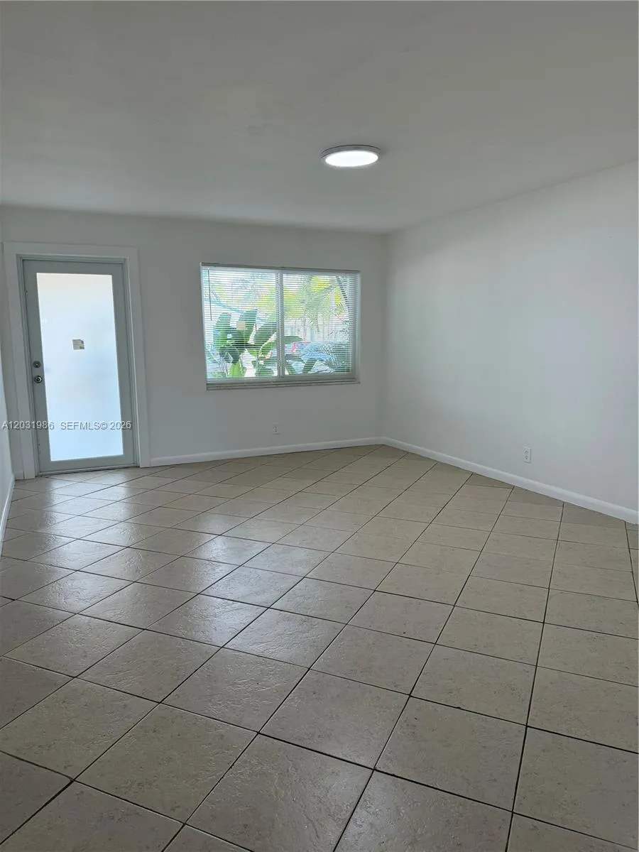 1831 SW 24th St, Fort Lauderdale FL 33315