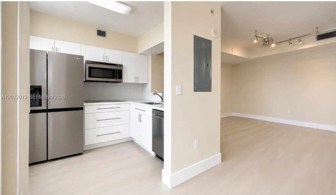 1 Glen Royal Pkwy # 1210, Miami FL 33125
