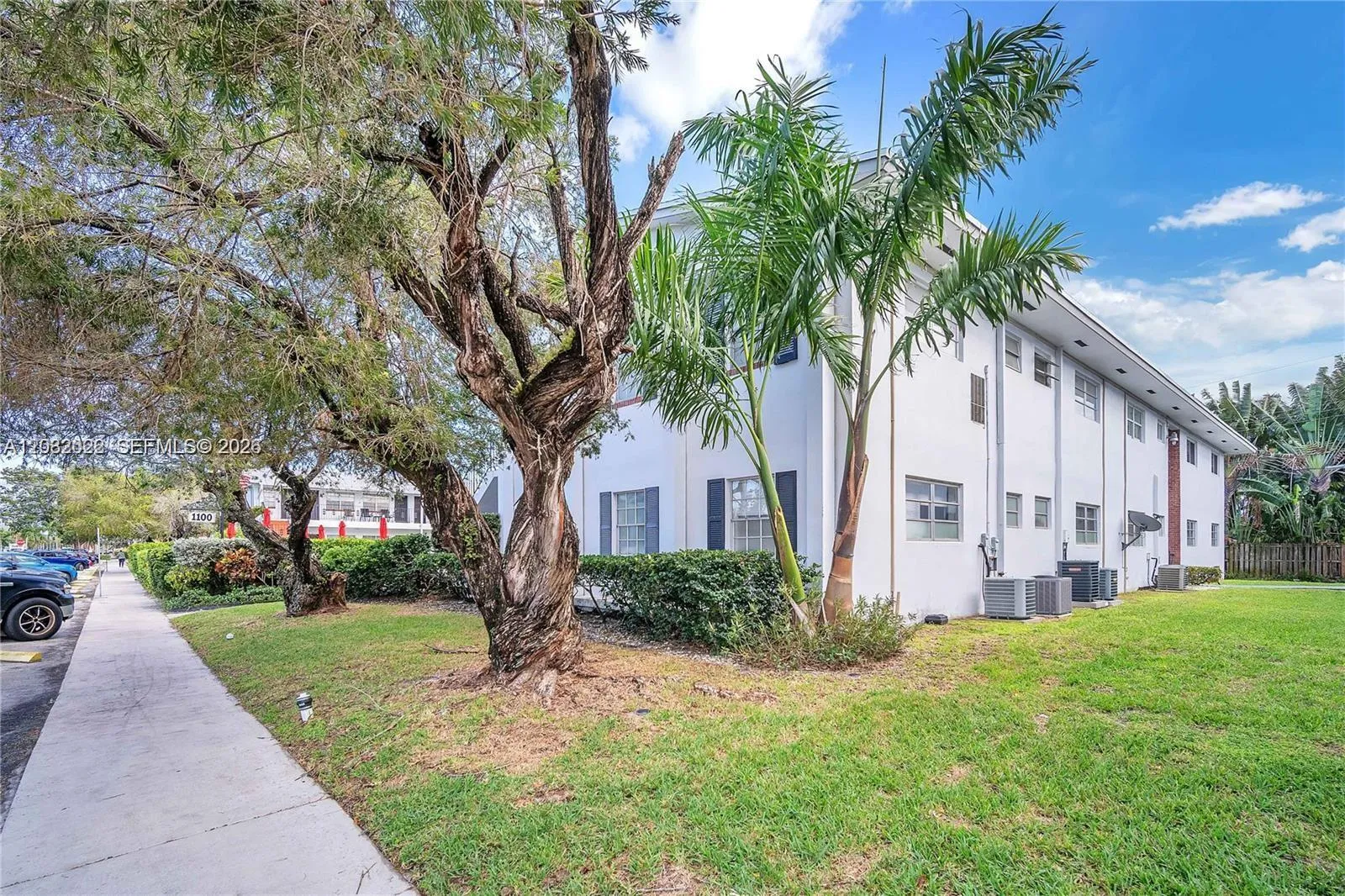 1100 Atlantic Shores Blvd # 405, Hallandale Beach FL 33009