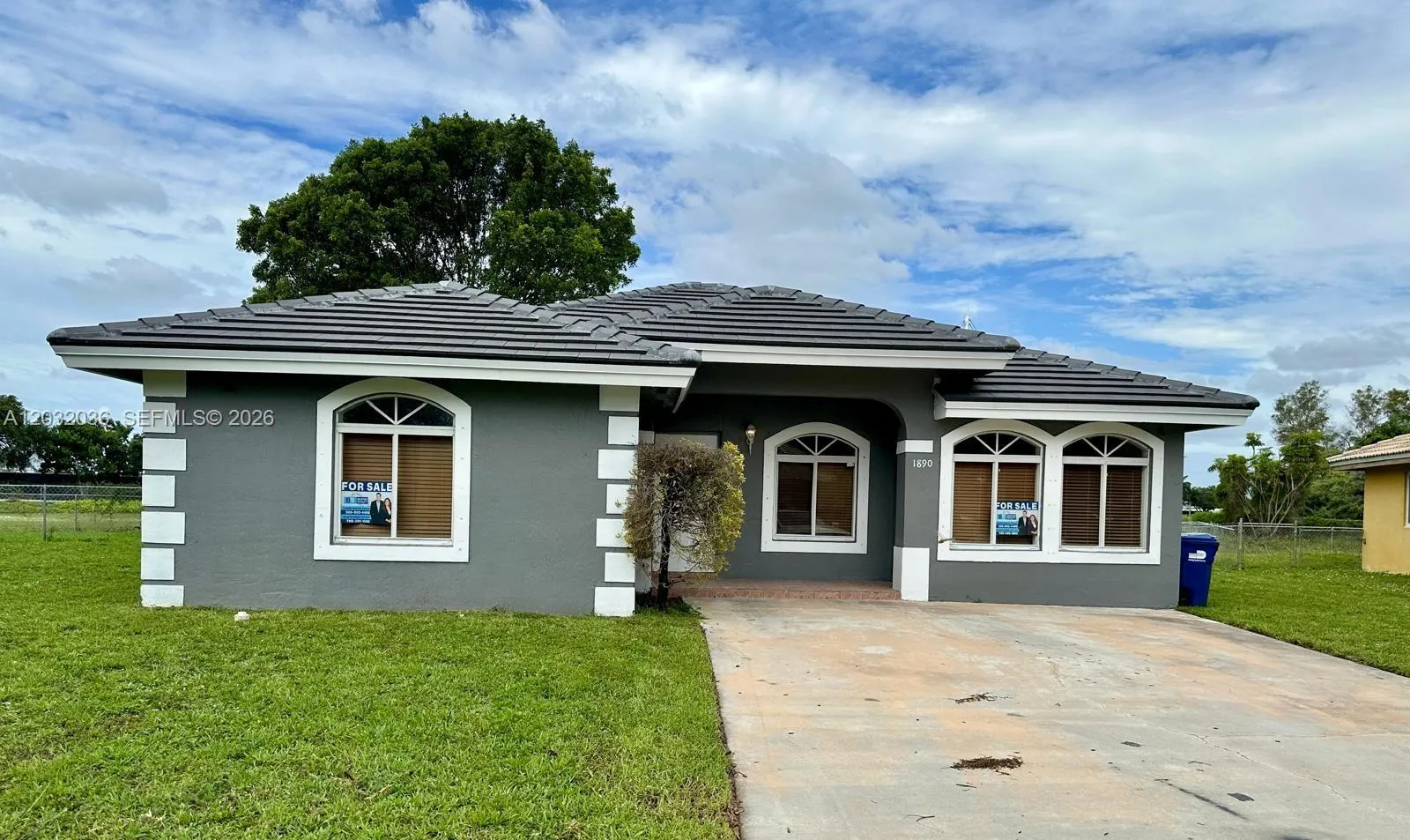 1890 NW 204th St, Miami Gardens FL 33056