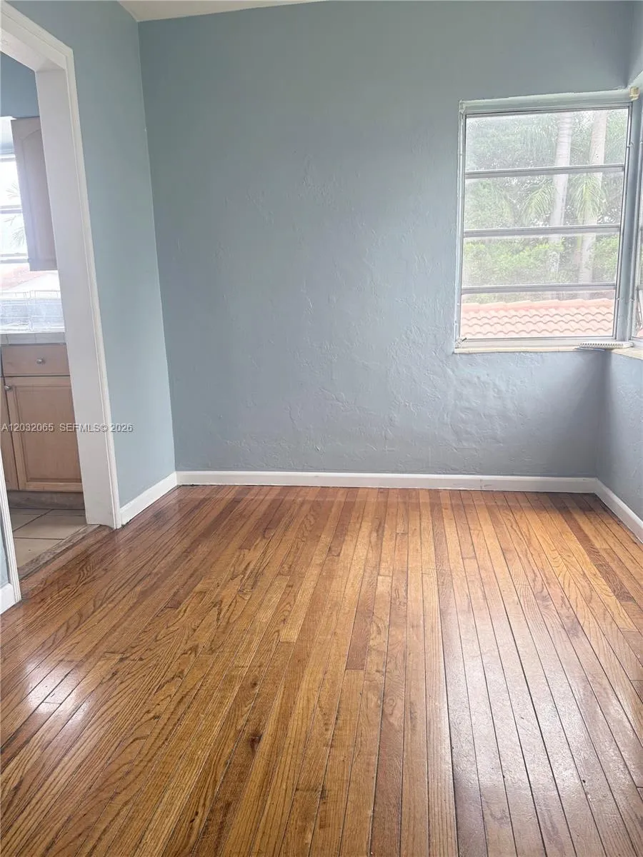 1730 Marseille Dr # 4, Miami Beach FL 33141