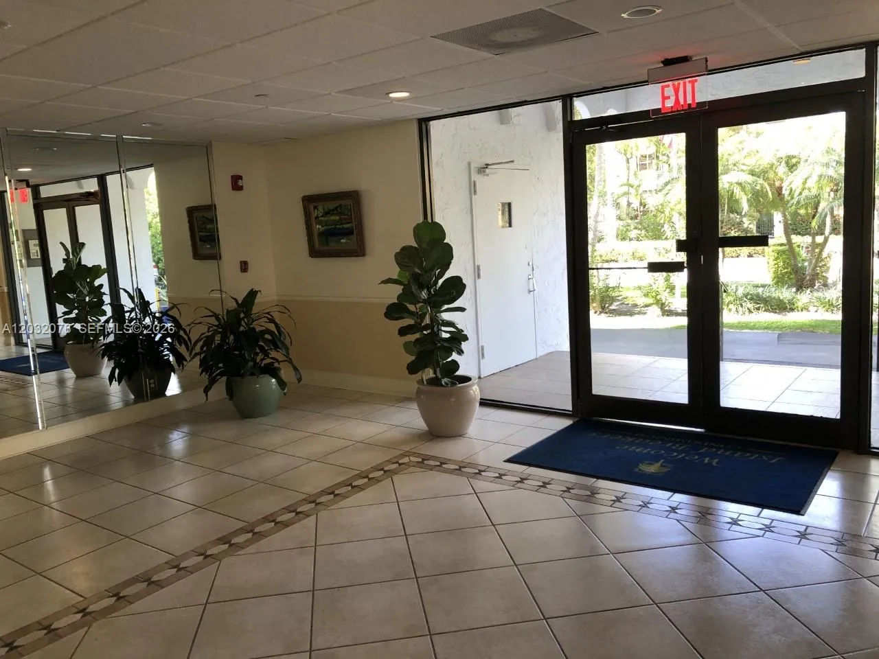 150 Ocean Lane Dr # 4B, Key Biscayne FL 33149