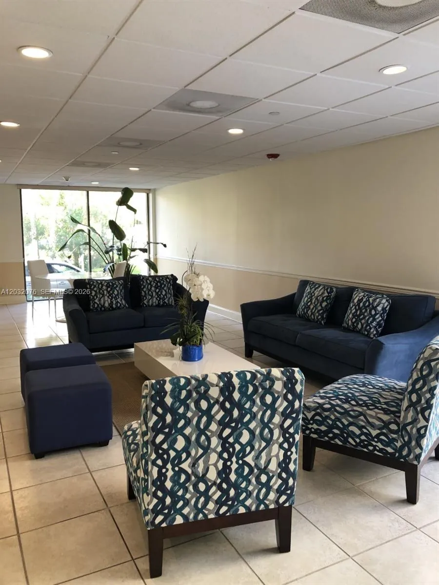 150 Ocean Lane Dr # 4B, Key Biscayne FL 33149