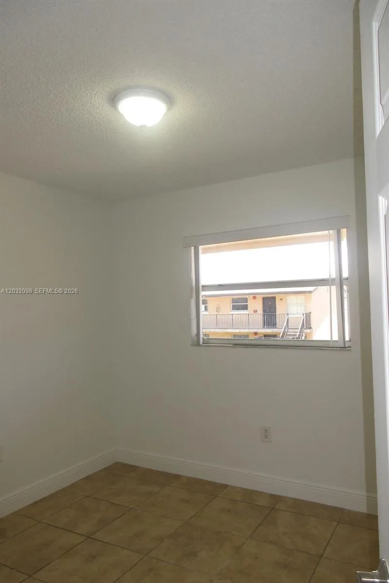 5461 W 24th Ave # 67, Hialeah FL 33016