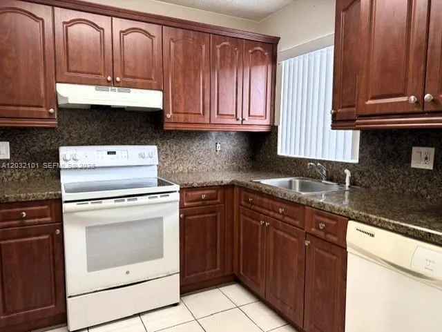 6011 W 24th Ave # 103, Hialeah FL 33016