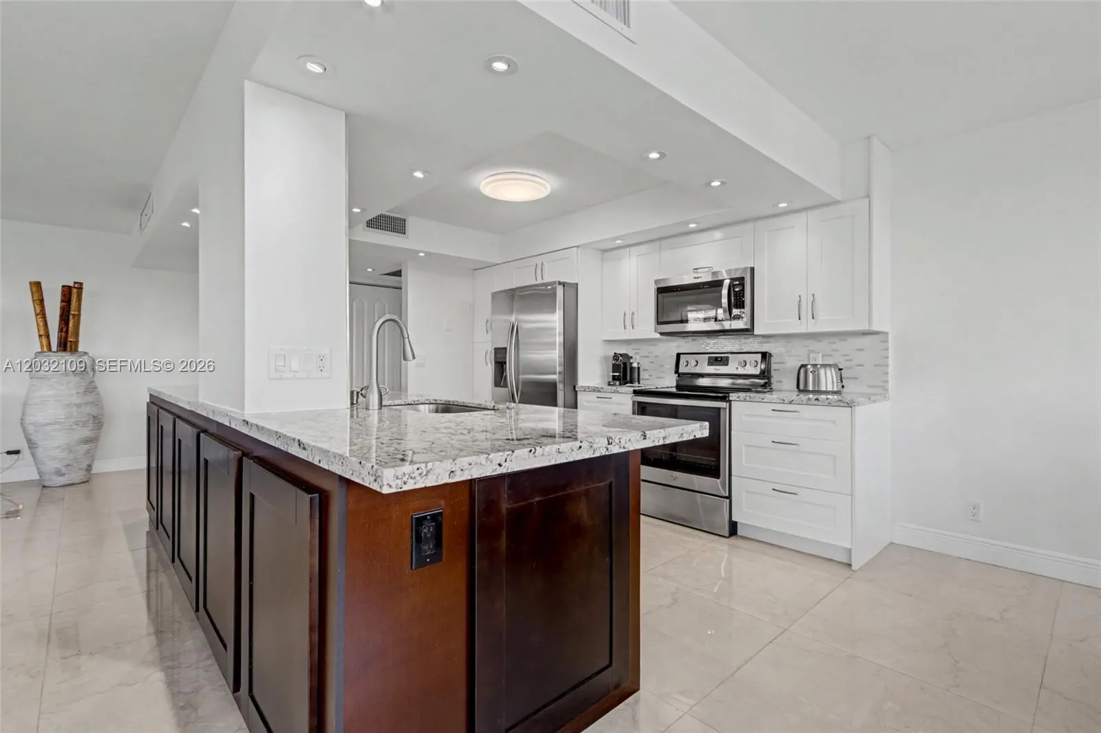2017 S Ocean Dr # 209, Hallandale Beach FL 33009