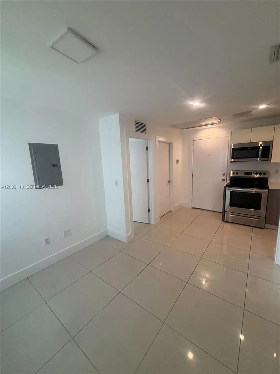829 SW 18th Ave # 203, Miami FL 33135