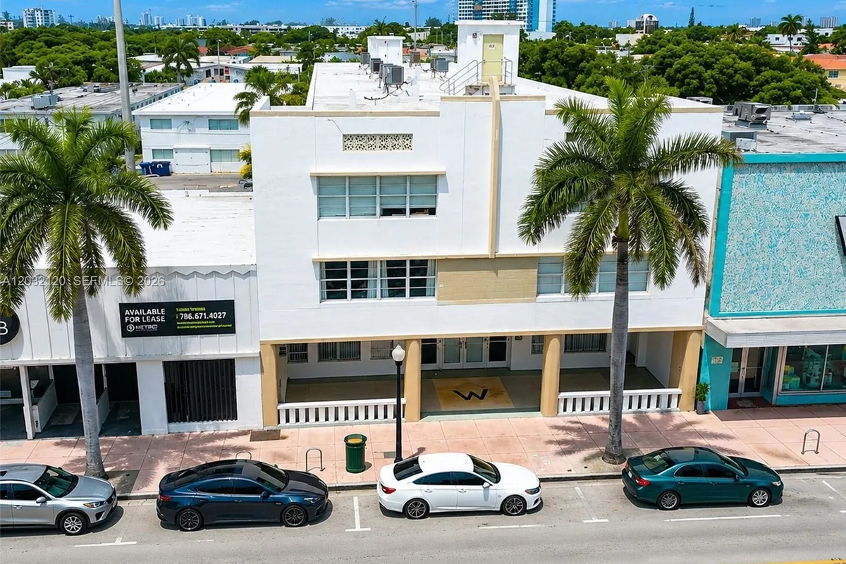 7326 Collins Ave # 203, Miami Beach FL 33141
