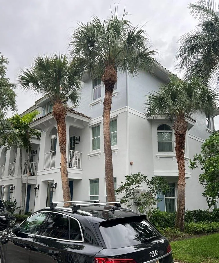 1250 Via Panzani, Boynton Beach FL 33426