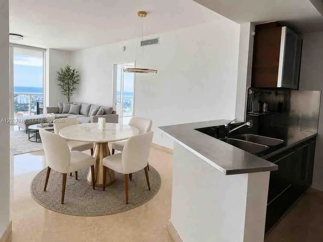 450 Alton Rd # 2610, Miami Beach FL 33139