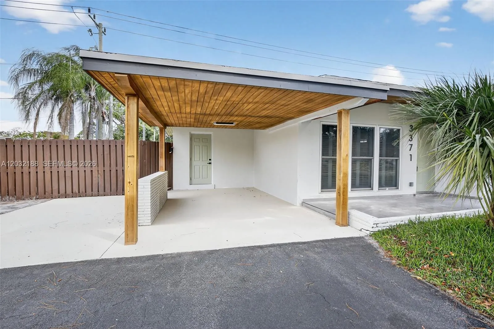 3371 SW 23rd St, Fort Lauderdale FL 33312