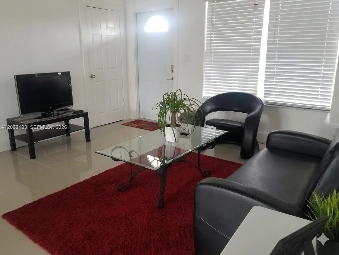 1321 NW 199th St, Miami Gardens FL 33169