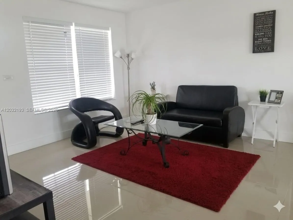 1321 NW 199th St, Miami Gardens FL 33169