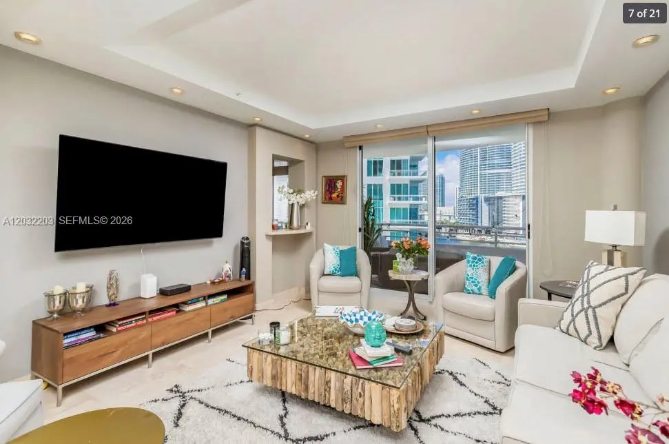 888 Brickell Key Dr # 1004, Miami FL 33131
