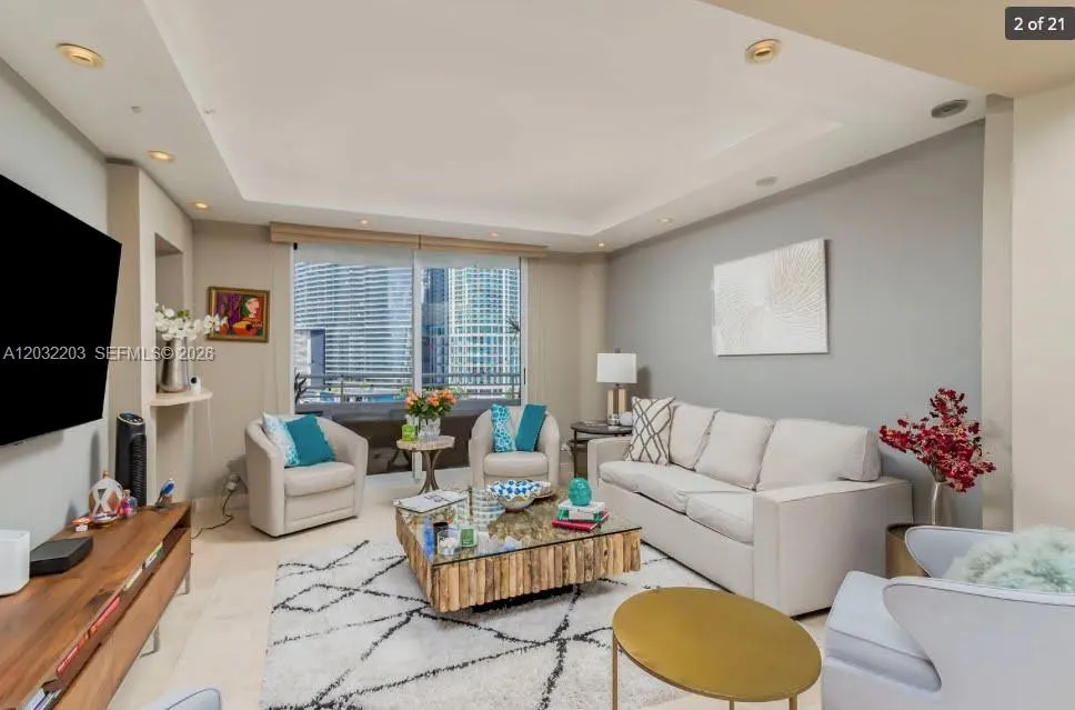 888 Brickell Key Dr # 1004, Miami FL 33131
