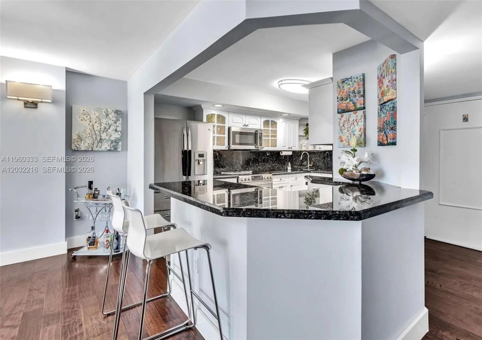 6423 Collins Ave # 409, Miami Beach FL 33141